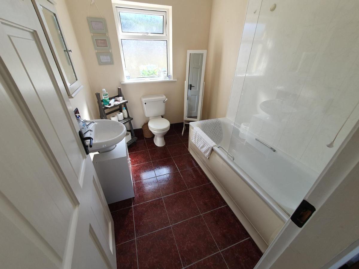 Quiet 2-Bedroom Buncrana Home Екстериор снимка